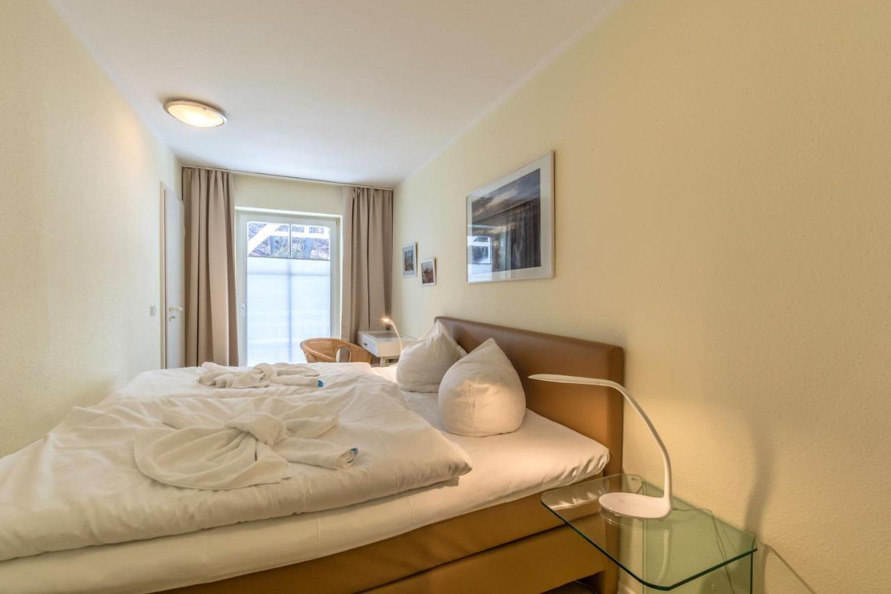 Apartment Seeschloss, App 02, Direkt An Der Strandpromenade, Toplage Ostseebad Binz